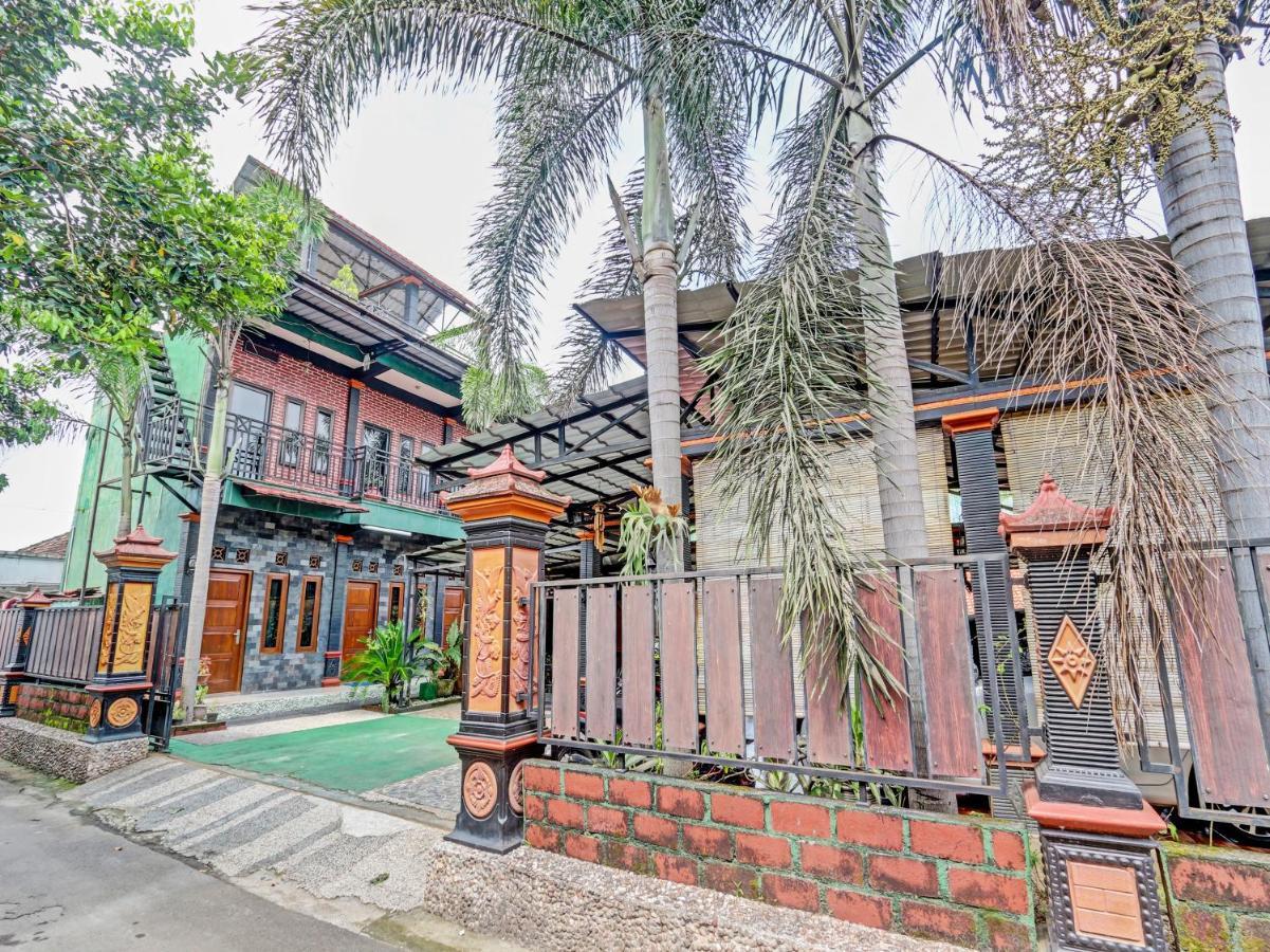 Spot On 91337 Pandu Homestay Klaten Wonogiri Buitenkant foto