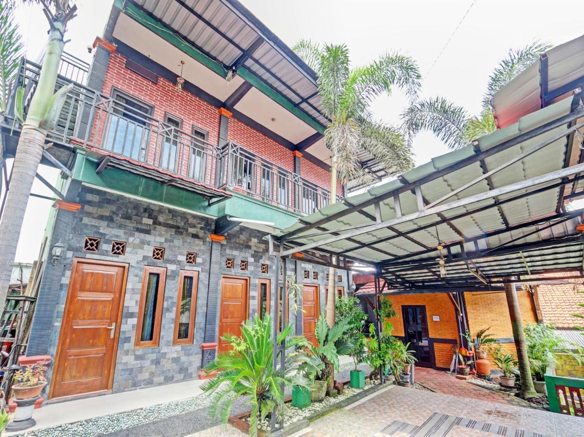 Spot On 91337 Pandu Homestay Klaten Wonogiri Buitenkant foto