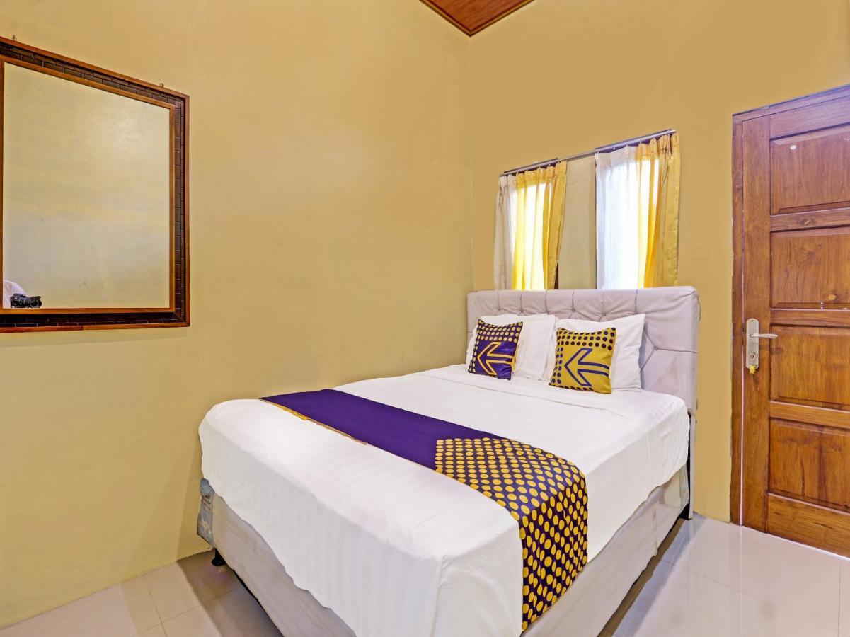 Spot On 91337 Pandu Homestay Klaten Wonogiri Buitenkant foto