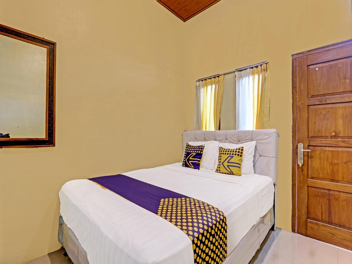 Spot On 91337 Pandu Homestay Klaten Wonogiri Buitenkant foto